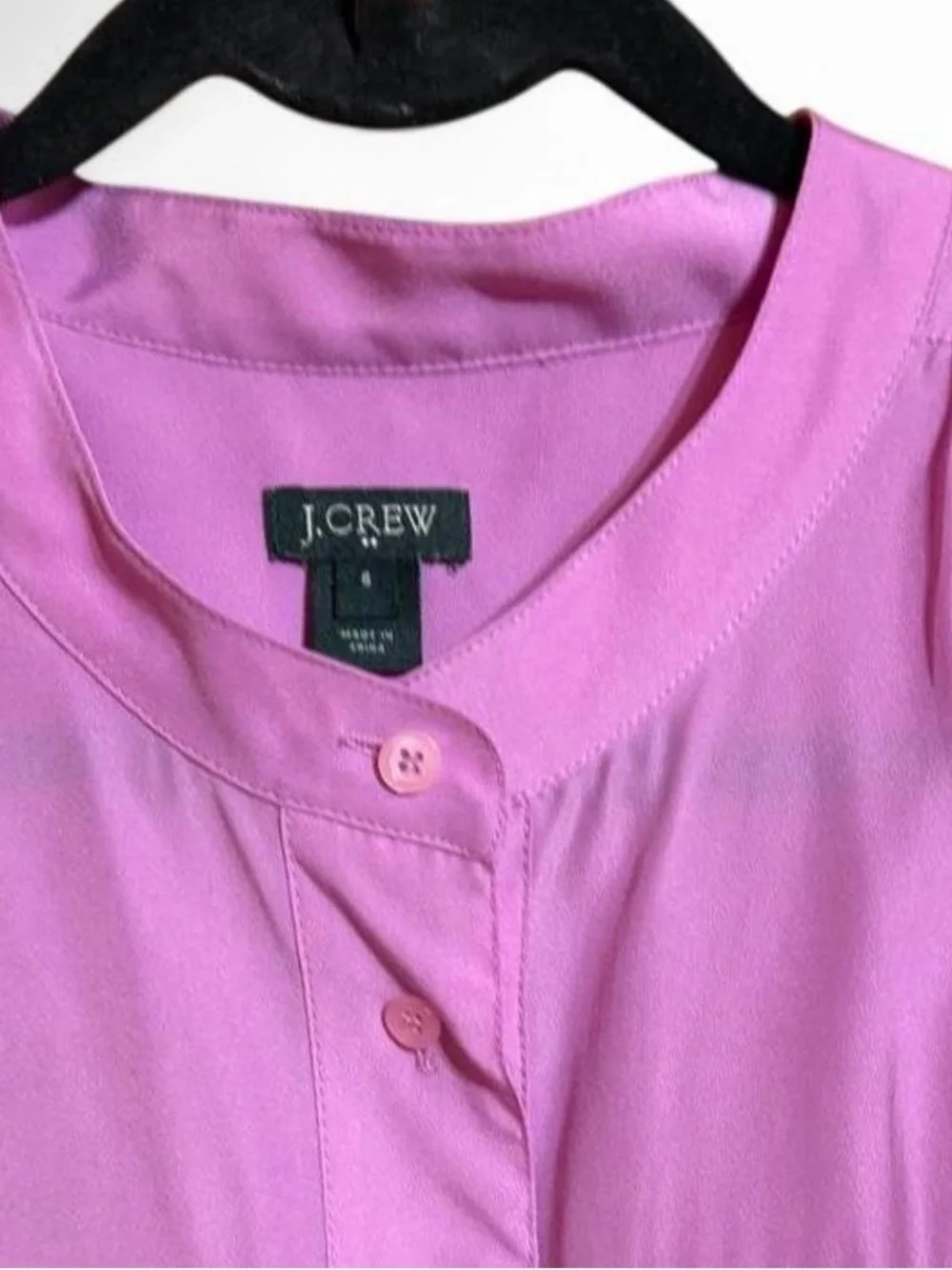 J.Crew Lavender Silky Sleeveless Blouse with Half Button-Up Front & Pockets Sz 6